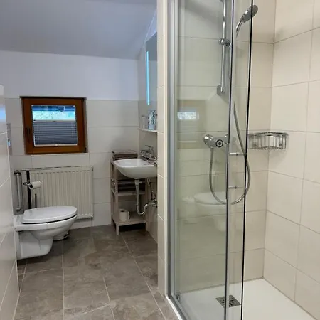 Haus Edelweiss בית הארחה אוברטראון